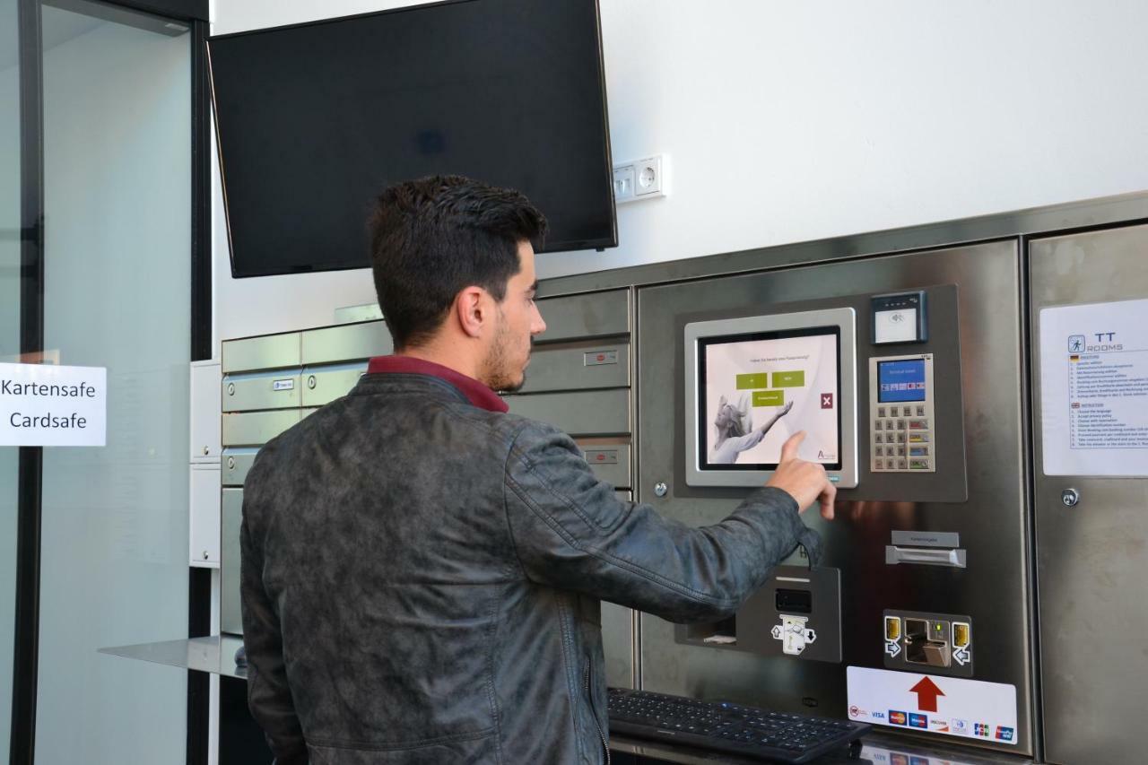 Tt-Rooms - Kontaktlos Mit Self Check-In I Free Parking Graz Exterior photo